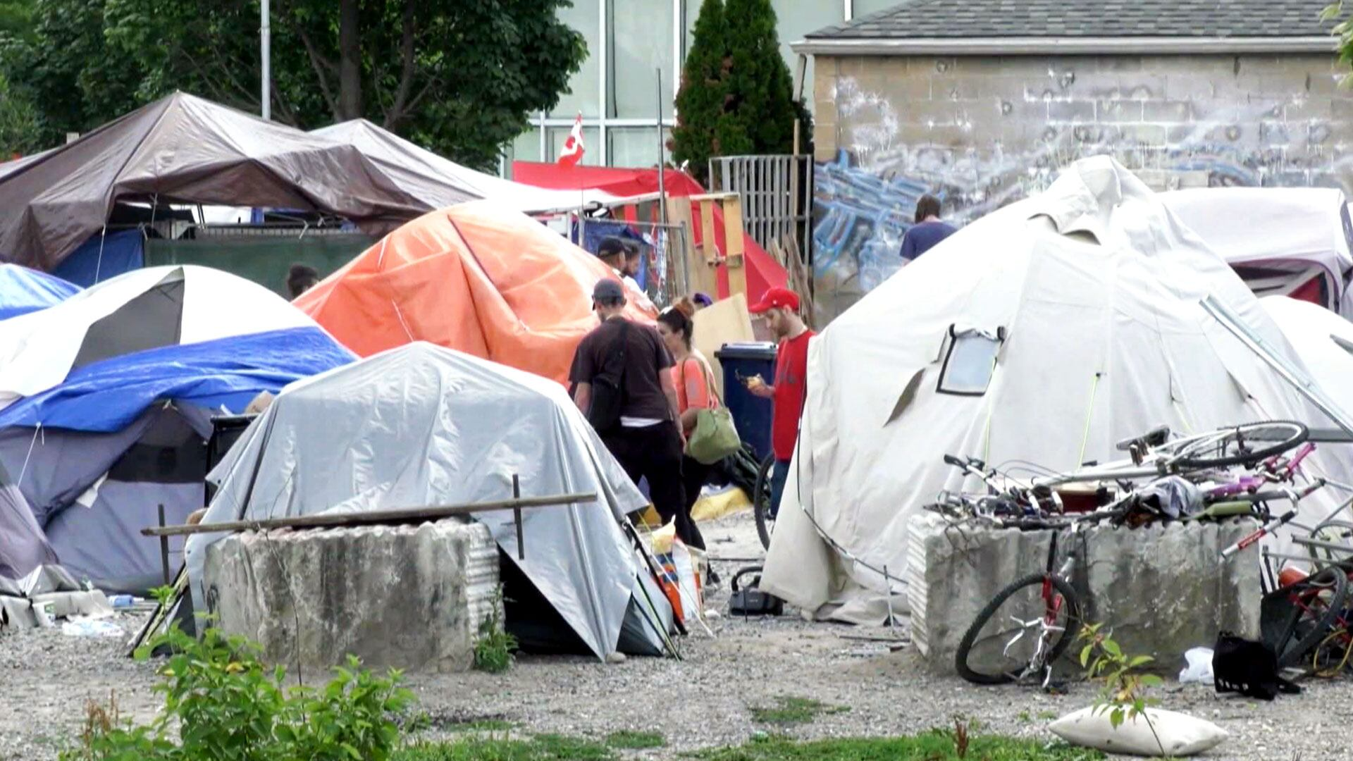 Ontario mayors, led by Andrea Horwath, demand provincial support to address addiction and homelessness crisis