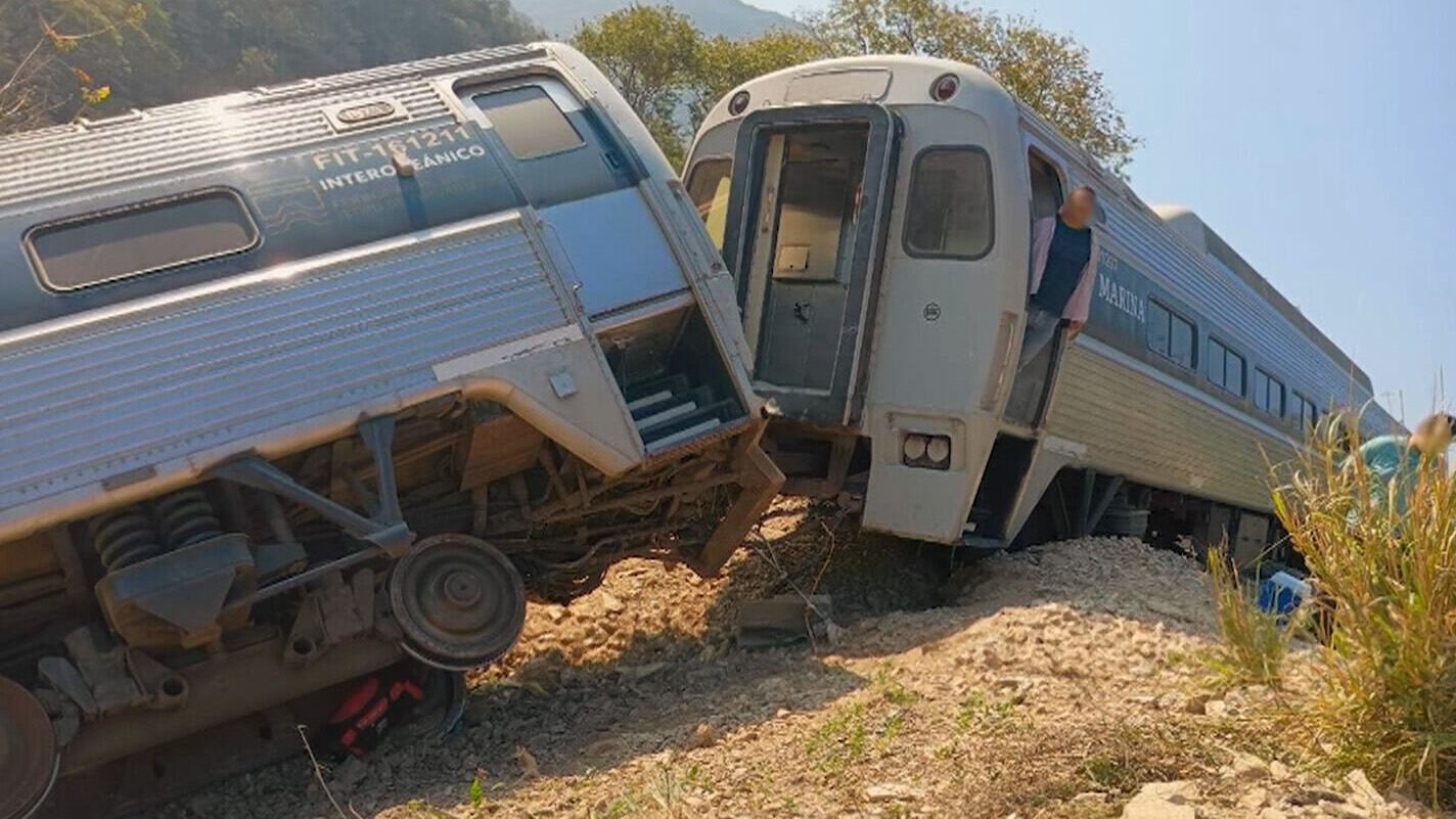Train derailment kills at least 13, injures dozens in Mexico